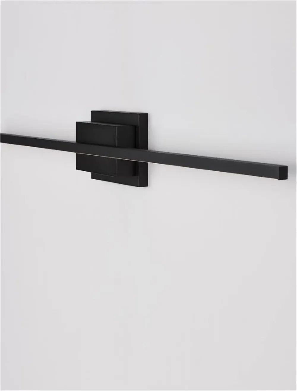 Aplica de perete din Aluminiu Negru H11.8xL90.5cm IP20 21W 1000lm 3000k AZURE