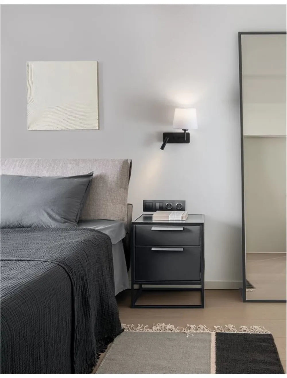 Aplica de perete structura din Aluminiu Negru si abajur din Textil Alb H32xL27.5cm IP20 15W 210lm 3000k SAVONA