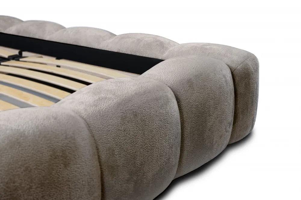 Pat 160x200cm tapitat cu Chenille Gri Boston