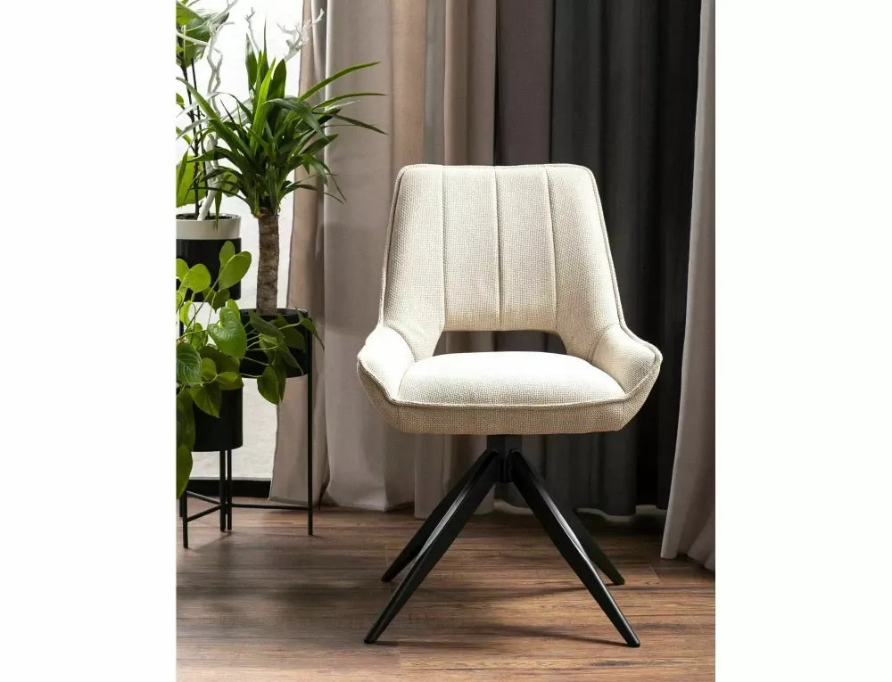 Scaun tapitat cu Stofa Bjorn Bej deschis cu picioare din Metal Negru H84xL54xA46cm Tello
