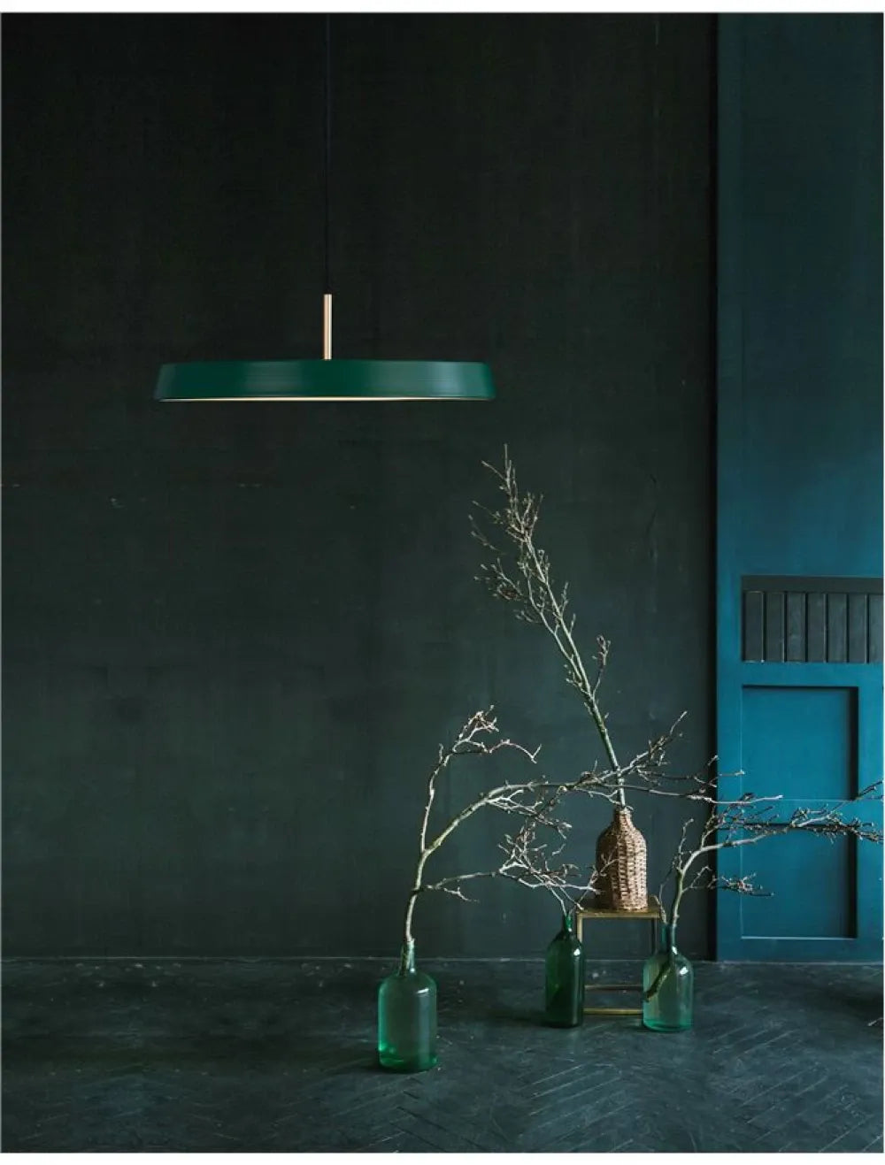 Pendul structura din Aluminiu Verde si abajur din Acrilic Alb H120xL50cm IP20 35W 2662lm 3000k VETRO