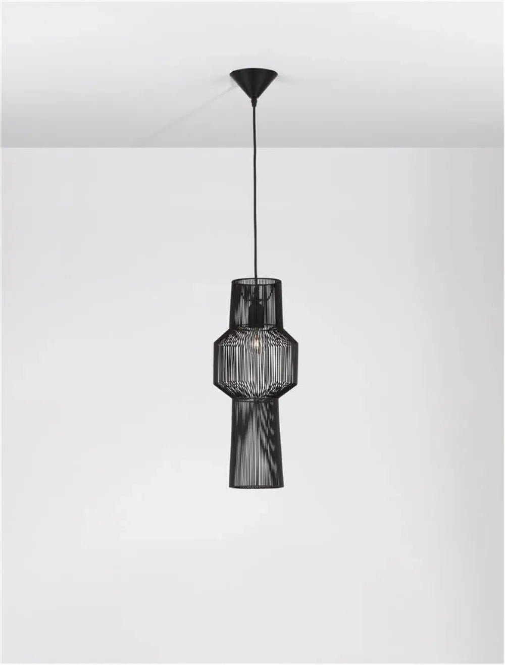 Pendul structura din Aluminiu Negru si abajur din Aluminiu Negru H195xL21cm IP20 BREDO