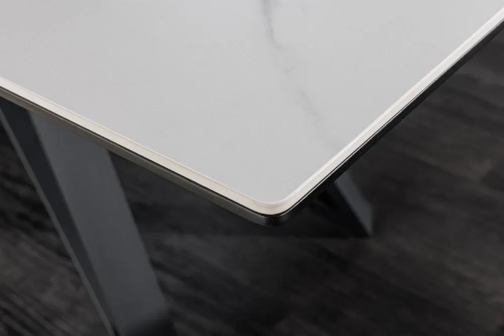 Masa din Sticla securizata/Ceramica Alb cu efect de marmura si Metal Negru L160-200xH77cm Atlas