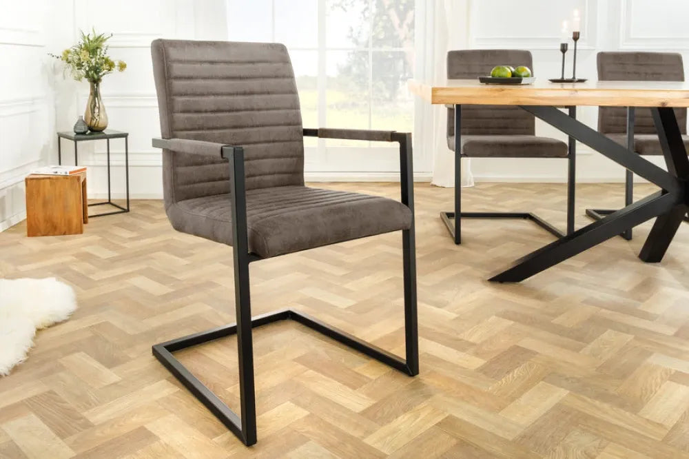 Set 2 scaune tapitat cu Microfibra Gri taupe si picioare din Metal Negru H91xL54xA55cm LOFT