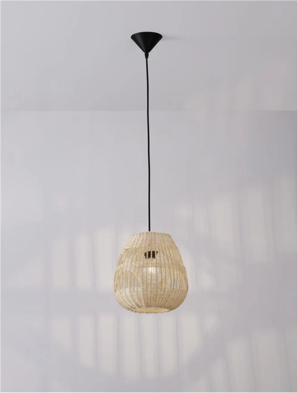 Pendul structura din Metal Negru si abajur din Ratan Bej H180xL27cm IP20 MARLO