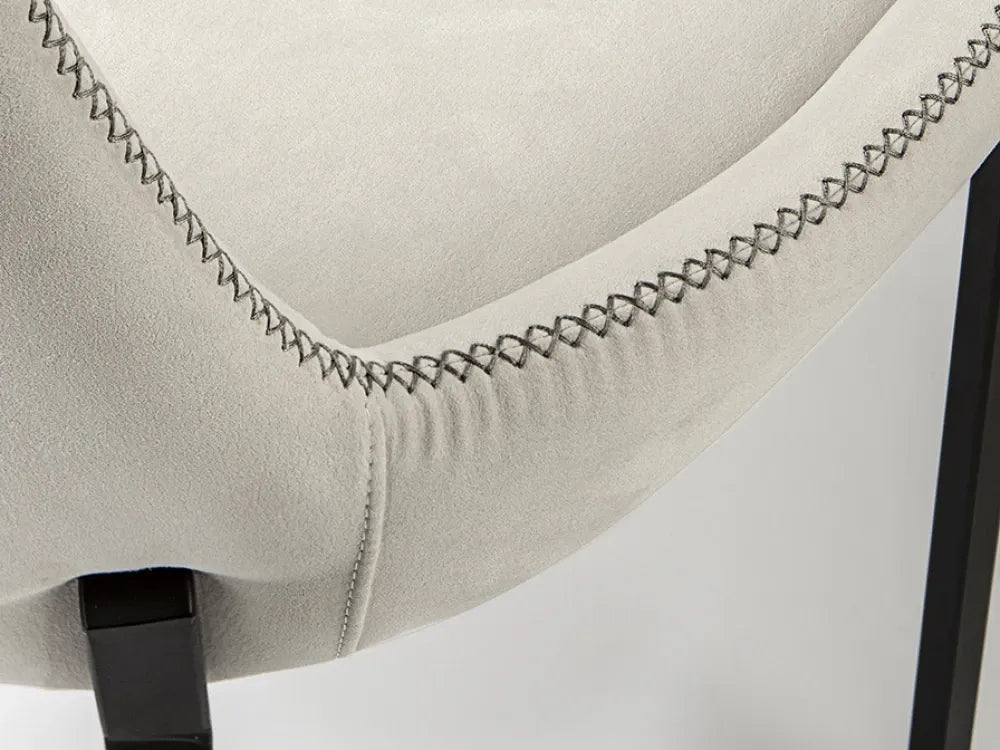 Scaun din Metal Negru si Textil Alb L55xH87cm Diane