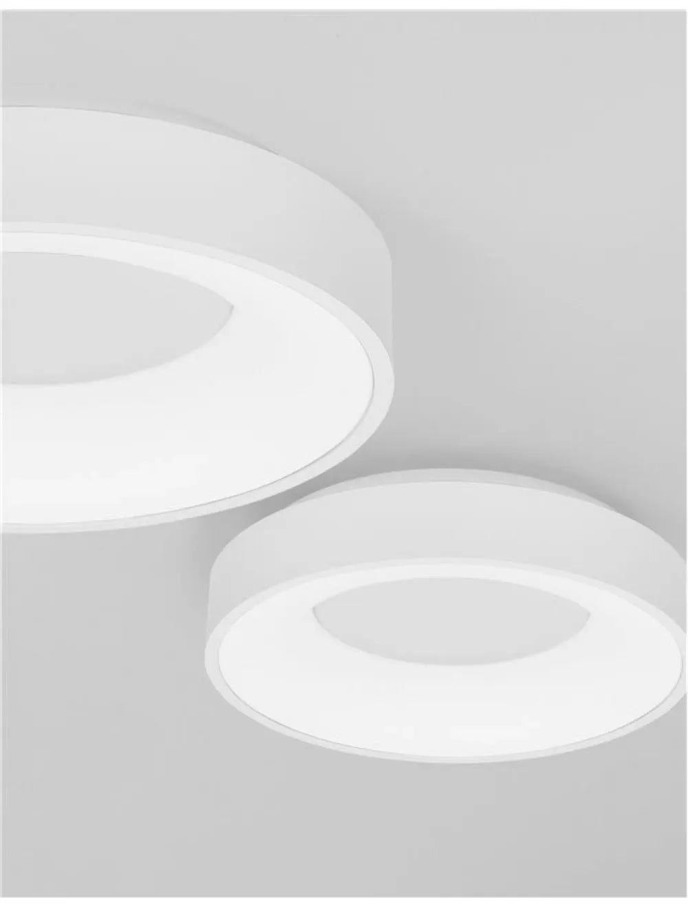 Plafoniera structura din Aluminiu Alb si abajur din Acrilic  H9xL38cm IP20 30W 1845lm 3000k RANDO THIN