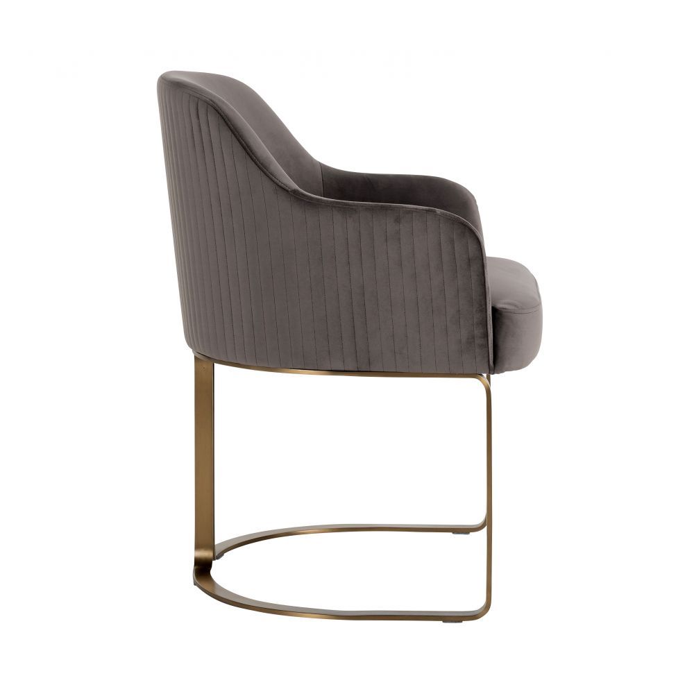 Scaun cu brate din Catifea si Metal Gri/Auriu H81xL60xA60cm Richmond Interiors Hadley Richmond Interiors