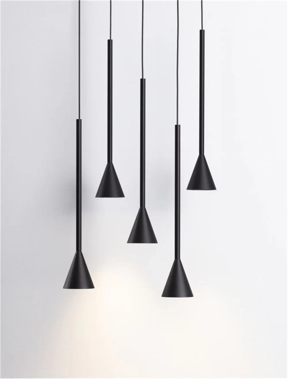 Candelabru structura din Aluminiu Negru si abajur din Aluminiu Negru H150xL35.5cm IP20 27W 1312lm 3000k NET