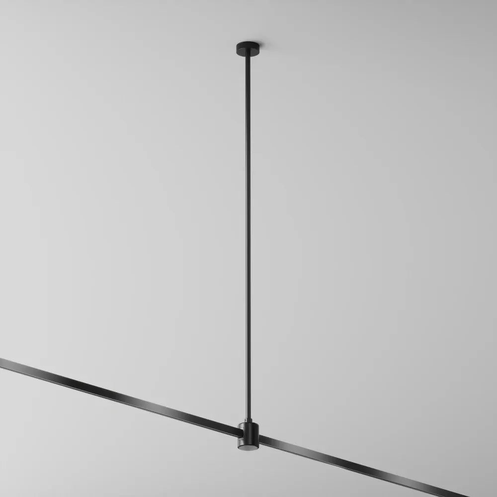 Suport lung pe tavan cu conector direct de alimentare 760 mm Flarity din Aluminiu Negru H80.6xL4.5cm Flarity