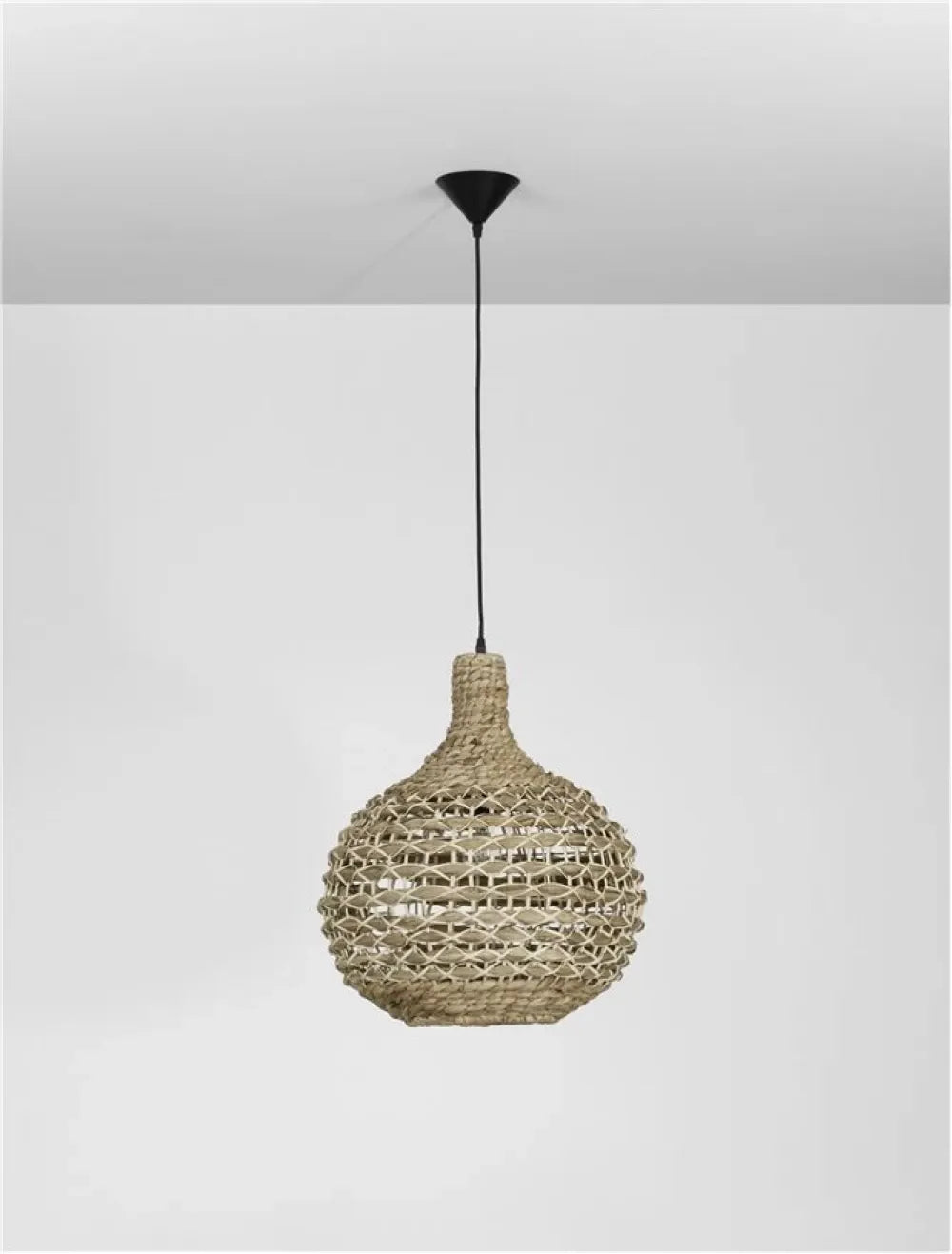 Pendul structura din Metal Negru si abajur din Ratan Bej H205xL46cm IP20 GRIFFIN