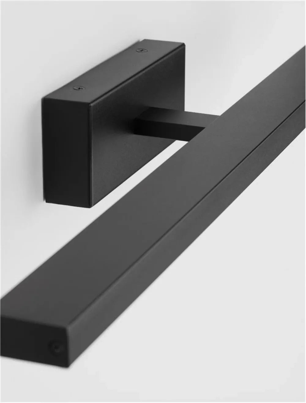 Aplica de perete structura din Aluminiu Negru si abajur din Acrilic Alb H7.5xL63cm IP44 18W 1513lm 3000k FLAT