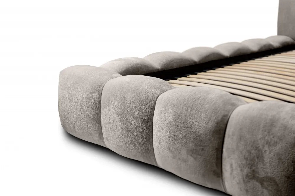 Pat 160x200cm tapitat cu Chenille Gri deschis Dallas