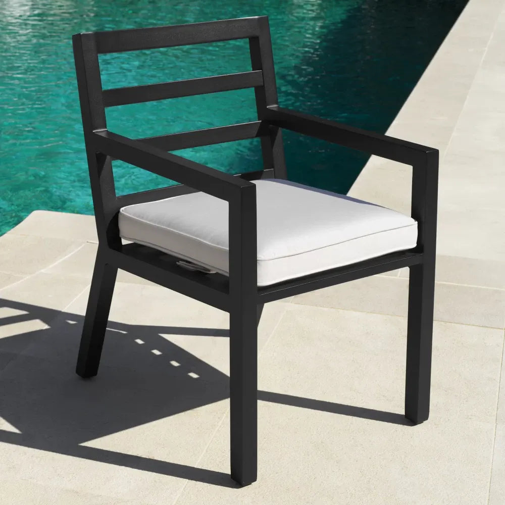 Scaun de exterior din Metal Negru si Stofa Alb H86xL55.5xA66.5cm Delta Eichholtz